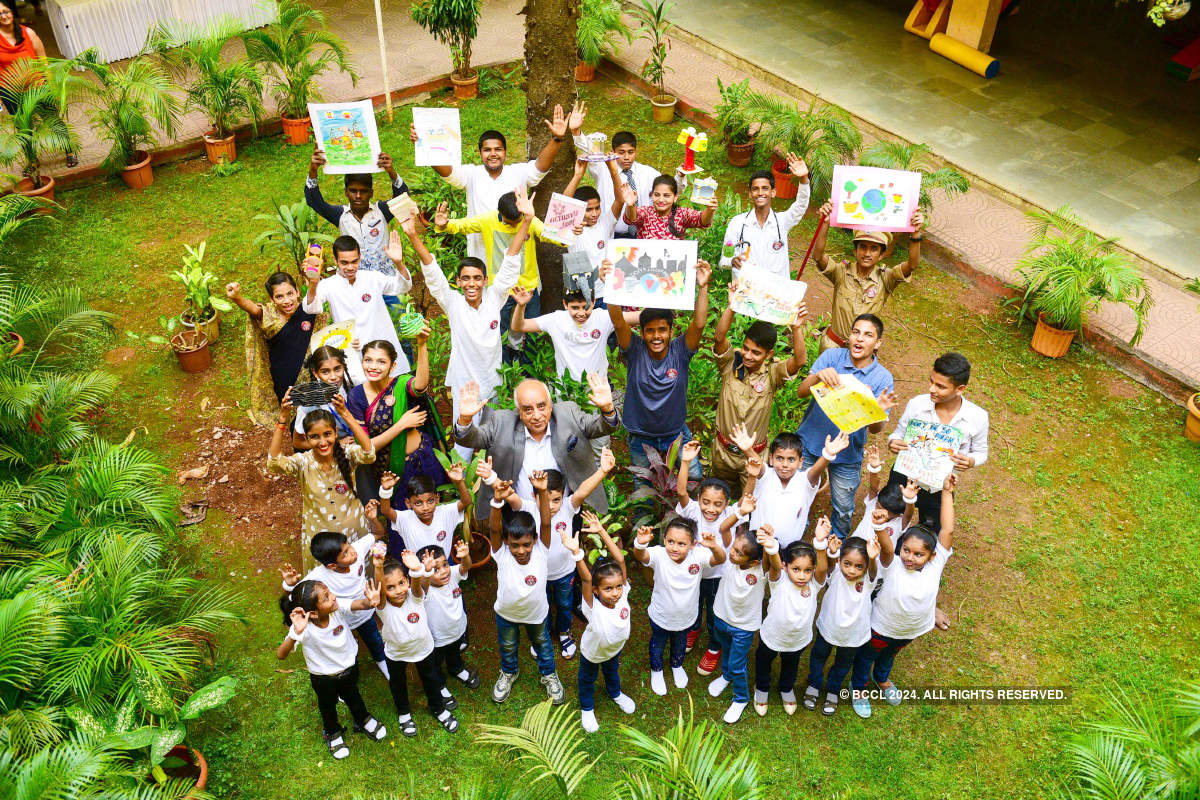 Students participate in ‘Phenk Mat Mumbai’ drive