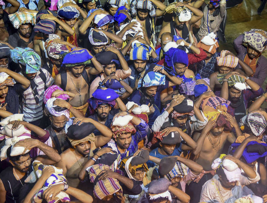 Kavitha Jakkala, Rehna Fathima return without entering the Sabarimala shrine