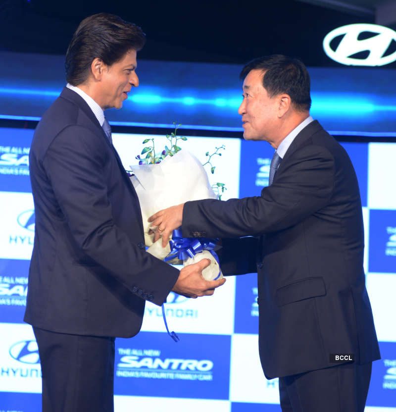Shah Rukh Khan launches the ‘all new Santro’