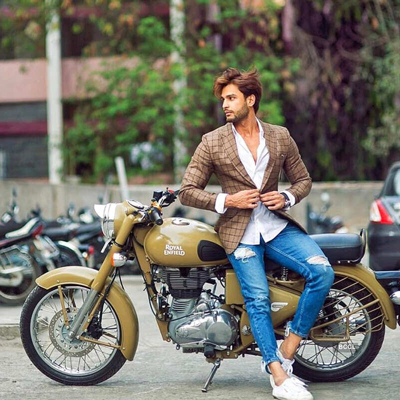 Rohit Khandelwal's pictures