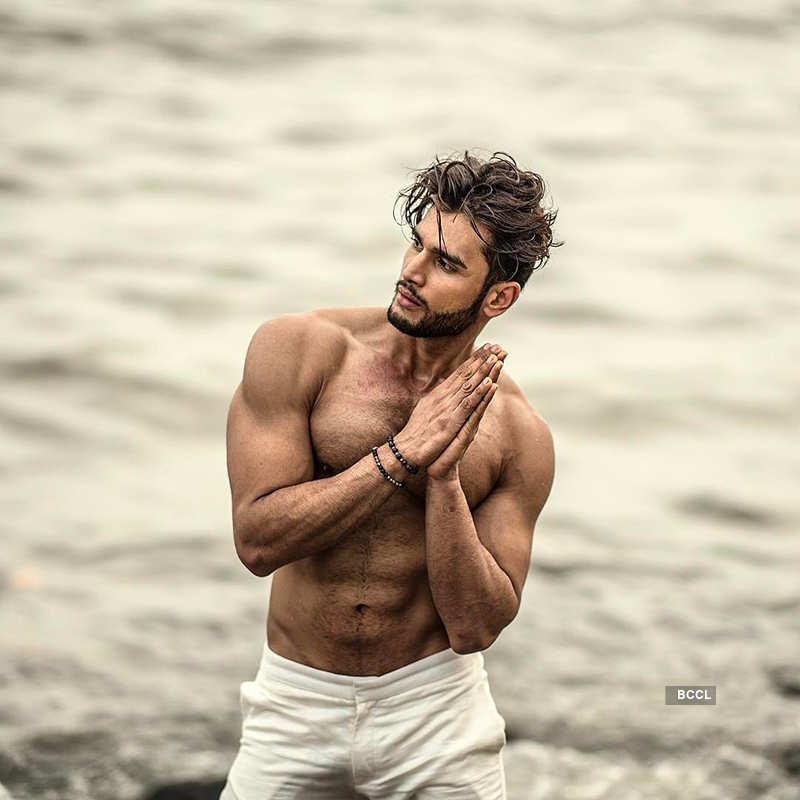 Mr World 2016 Rohit Khandelwal launches official Rohit Khandelwal App