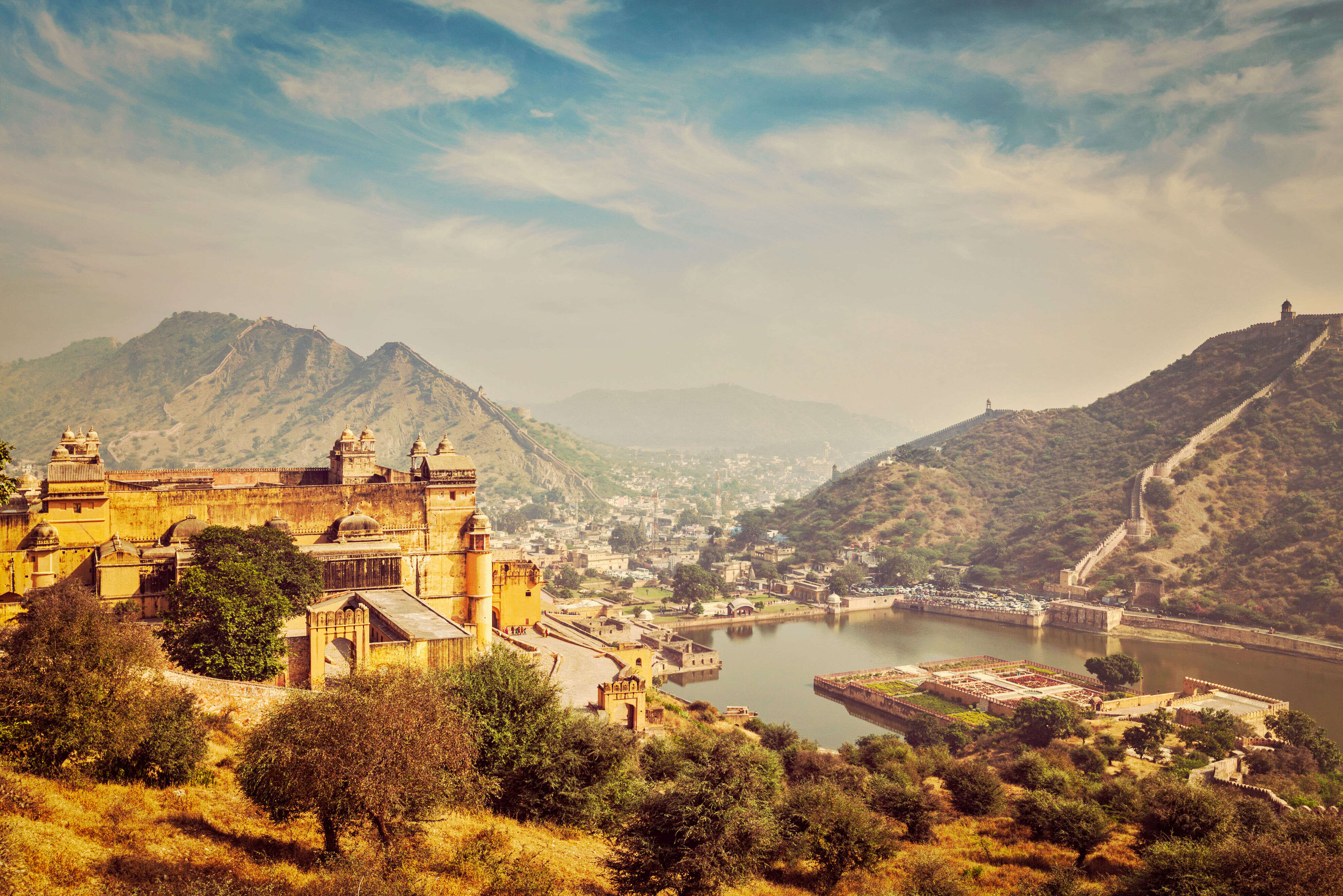 tourist place near jaipur railway station