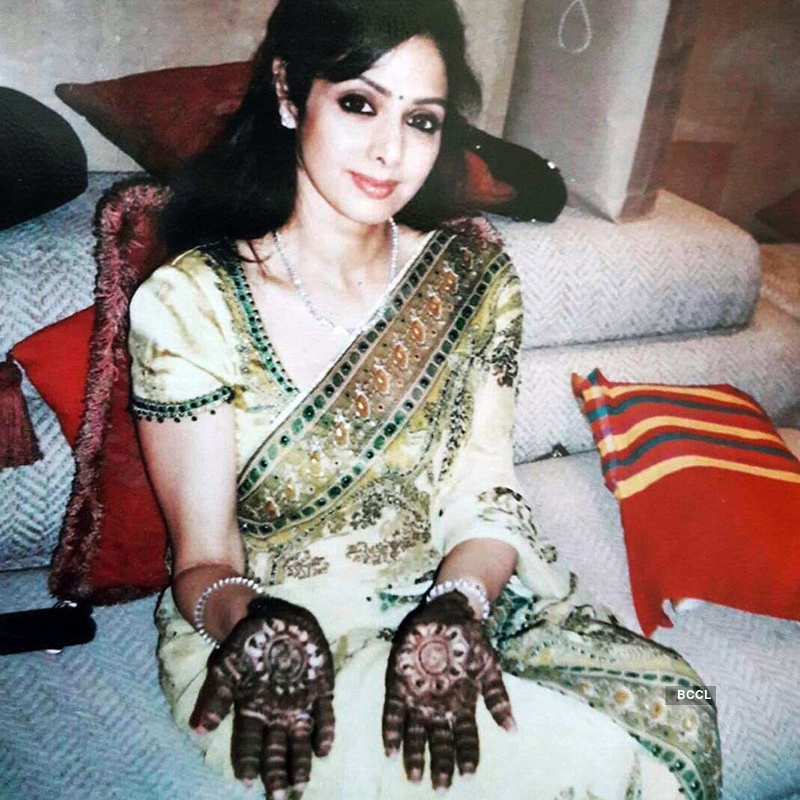 This was Sridevi’s favourite mehndi design for Karwa Chauth, see pictures