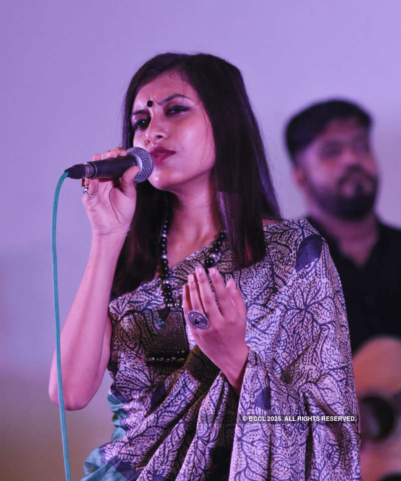 Bangla band Shnuopoka releases its first album