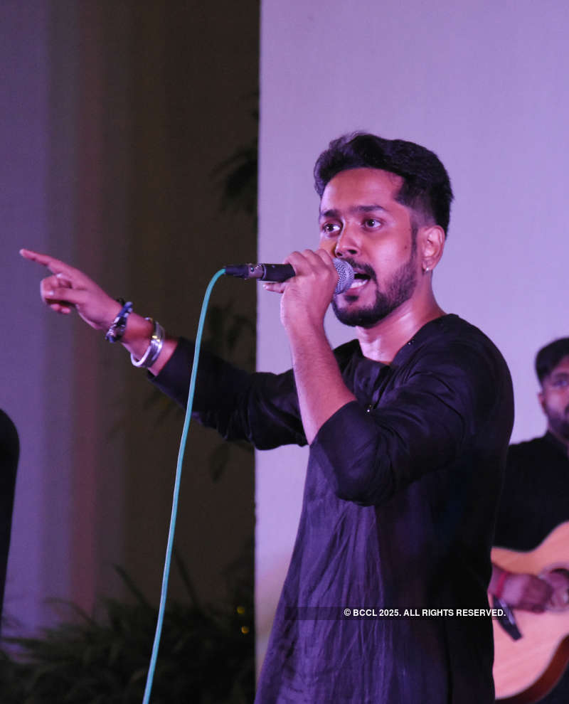 Bangla band Shnuopoka releases its first album