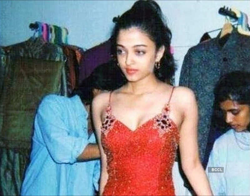 These rare & candid pictures prove that Aishwarya Rai Bachchan is a born diva