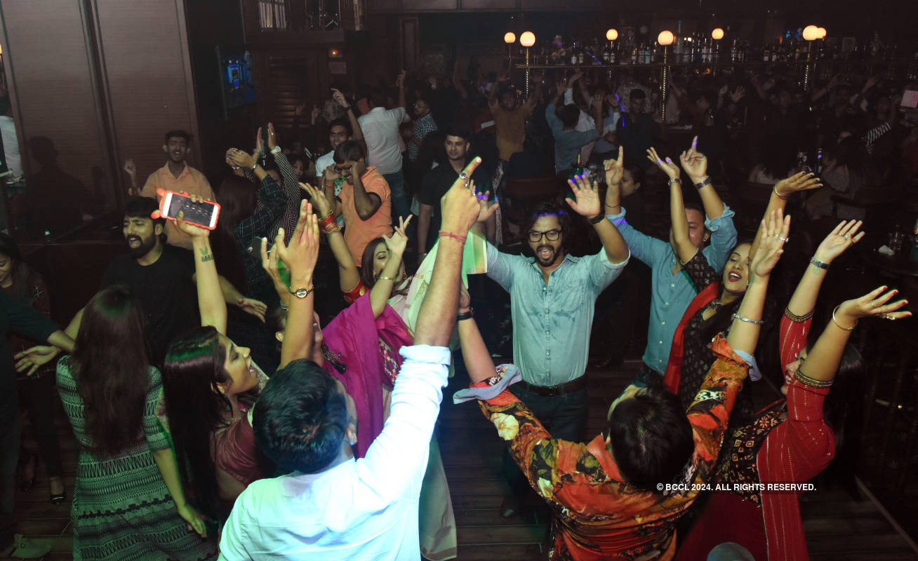 City restopub hosts Durga Puja theme party