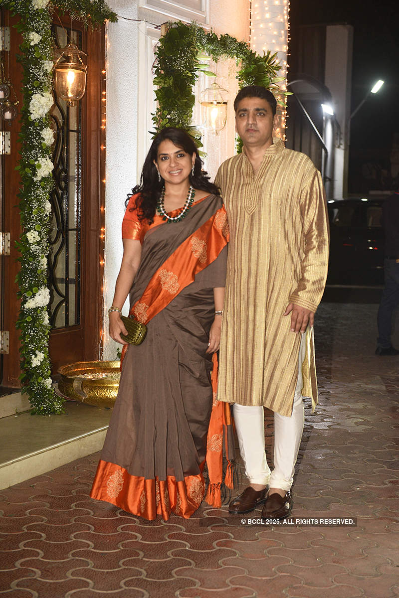 Rumoured couples Arbaaz-Giorgia & Sushmita-Rohman light up Shilpa Shetty’s Diwali party