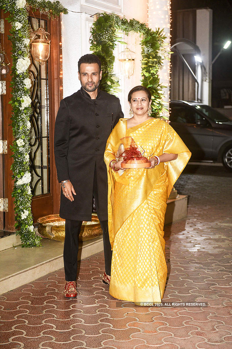 Rumoured couples Arbaaz-Giorgia & Sushmita-Rohman light up Shilpa Shetty’s Diwali party