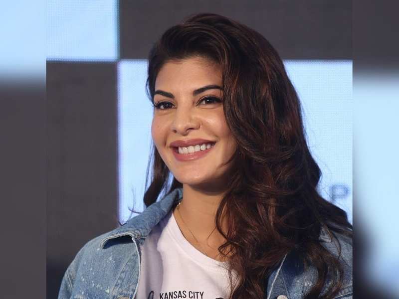 After Pali Hill, Jacqueline Fernandez gets more graffiti arts in Bandra