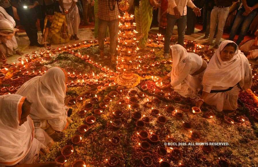 Vrindavan widows celebrate eco-friendly Diwali