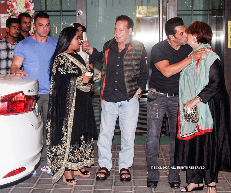 Salman Khan, Arbaaz Khan & his bae Giorgia Andriani light up Arpita Khan’s Diwali party