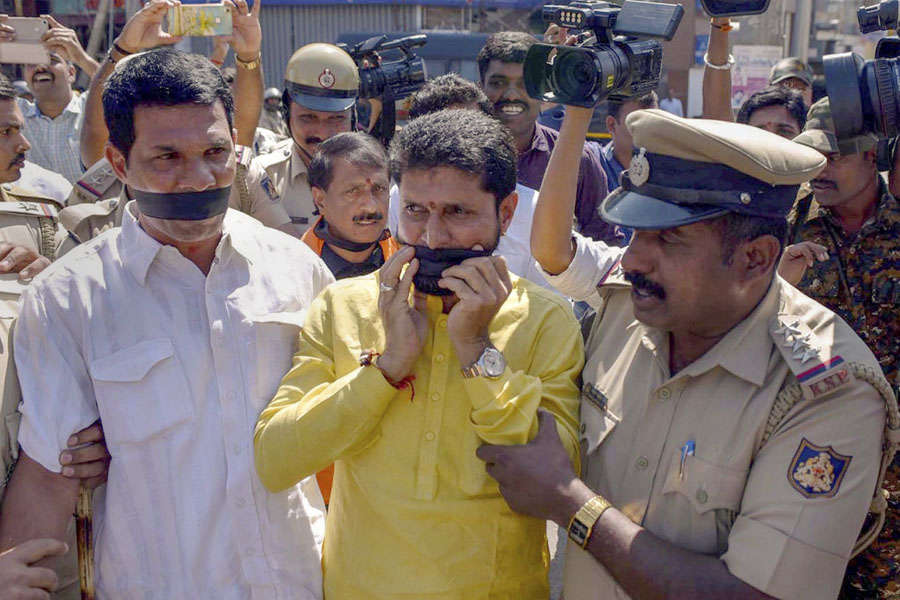 'Tipu Jayanti' celebrations in K'taka amid BJP protests