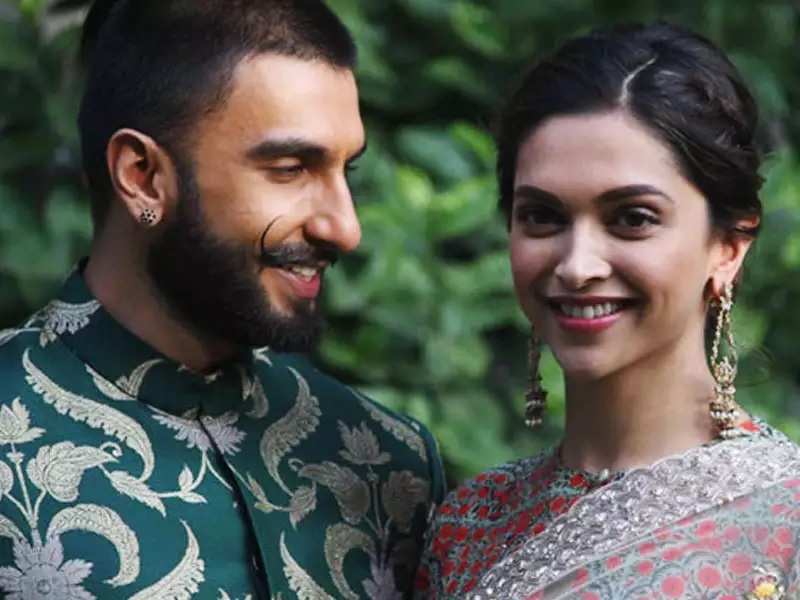 Deepika Padukone And Ranveer Singh Wedding Date Time Venue Here Are Some More Deets About The Grand Wedding The two are joined by their parents, siblings. deepika padukone and ranveer singh