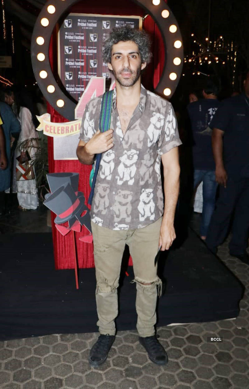 Bollywood celebs come in full attendance at Prithvi Theatre Festival 2018