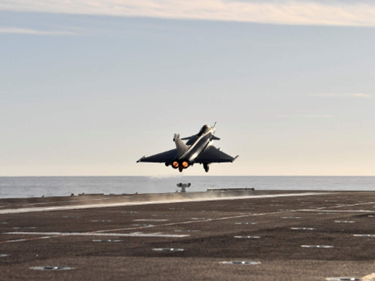 Centre submits Rafale price details in SC