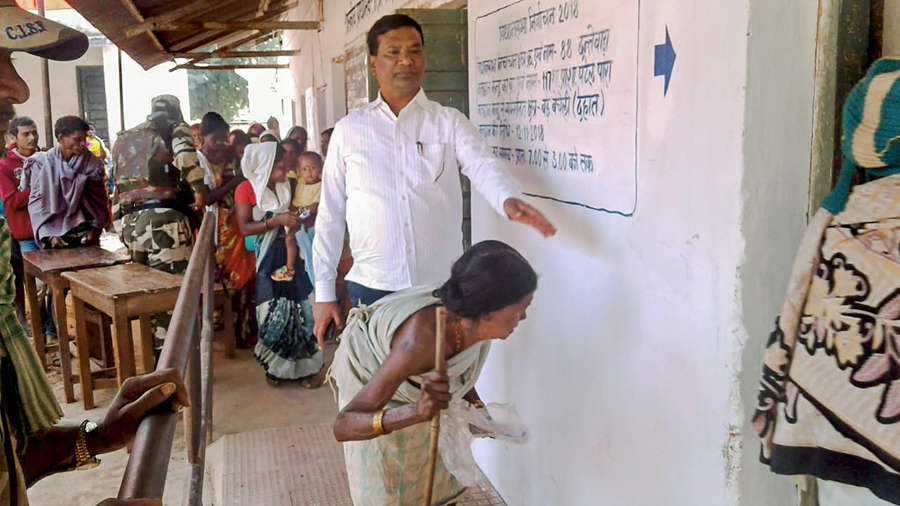 Chhattisgarh goes to polls amid tight security