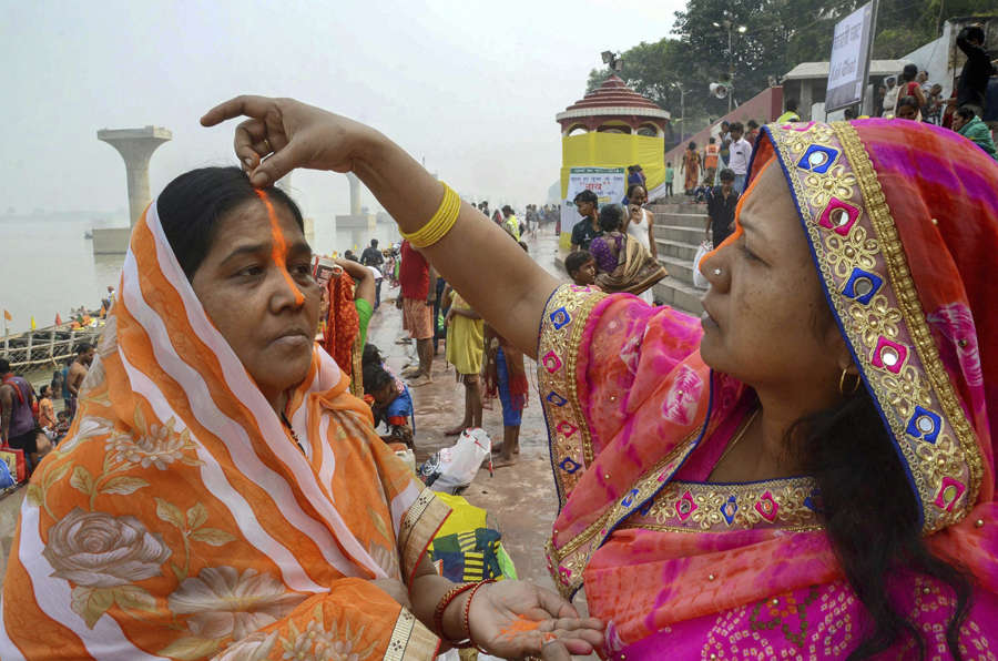 Devotees celebrate Chhath festival with great fervour