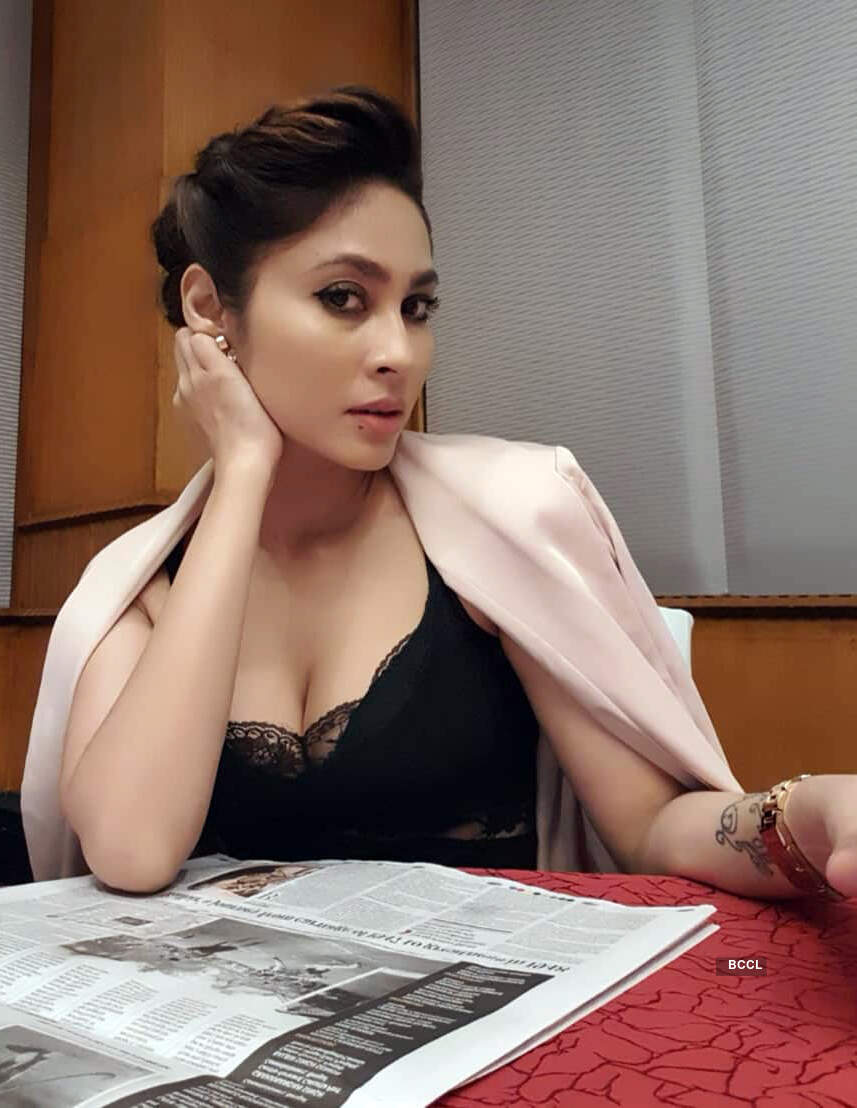 Sunanda Wong Pictures