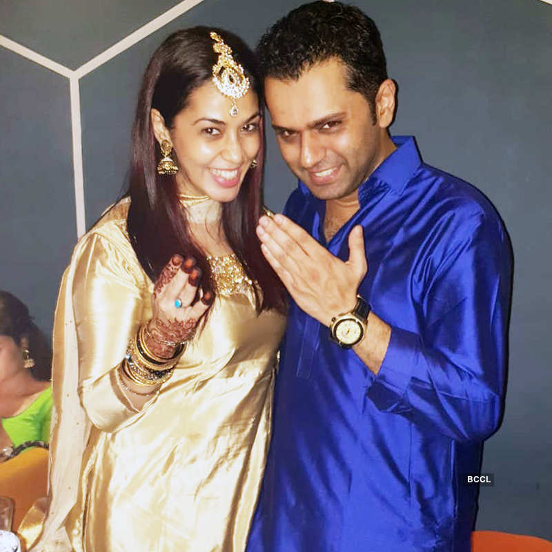 Firoza Khan gets engaged to her boyfriend Sohel Khandwani