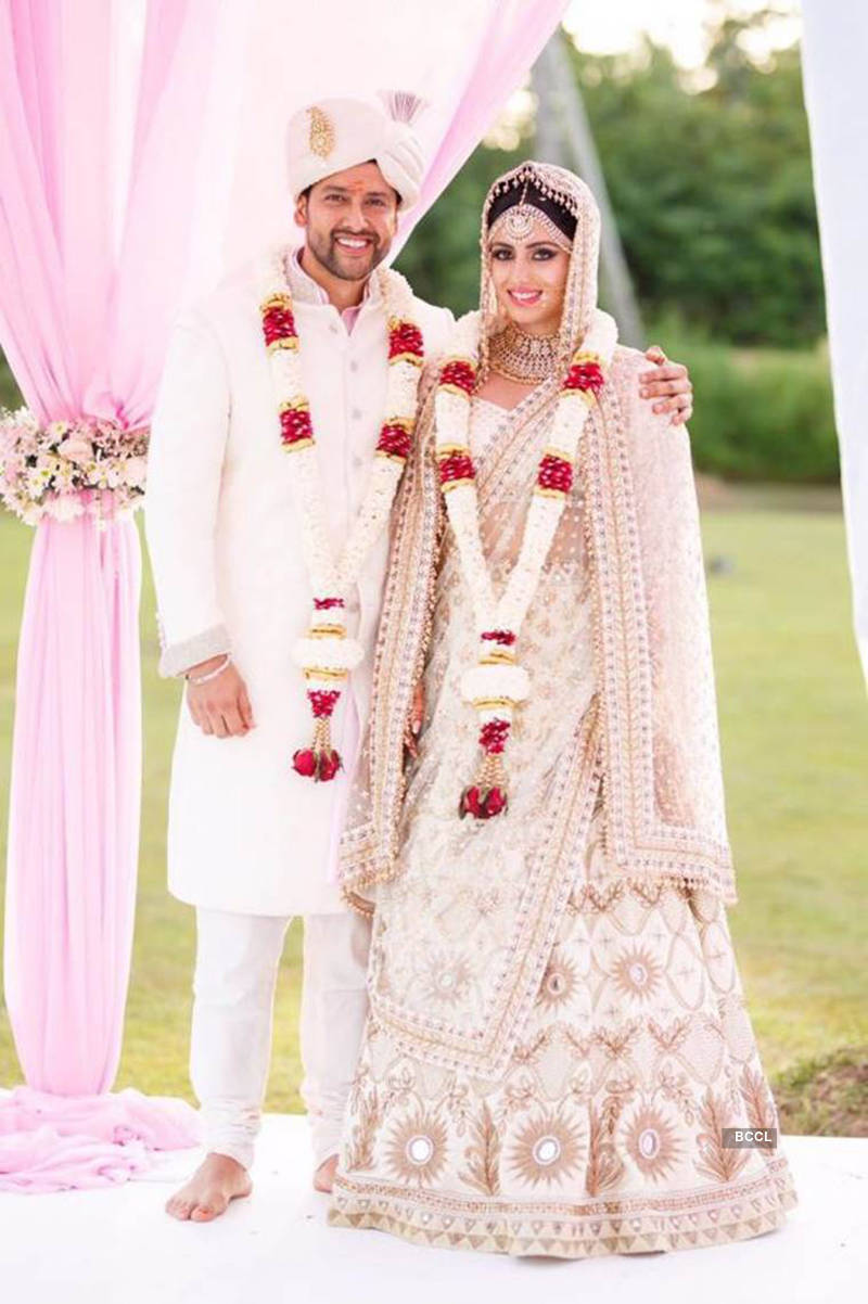 Like Deepika-Ranveer, these Bollywood celebrities also got married outside India