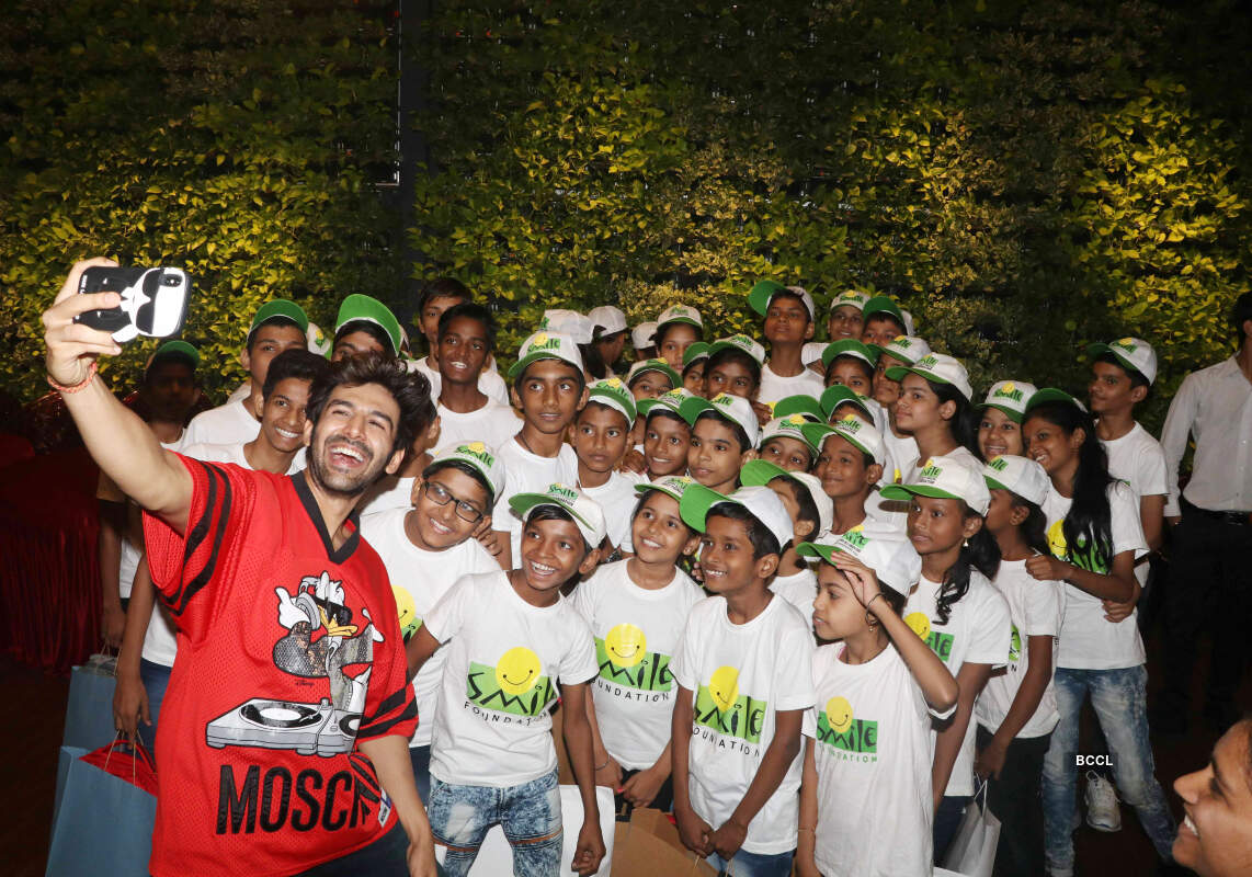 Kartik Aaryan celebrates Children's Day with NGO kids