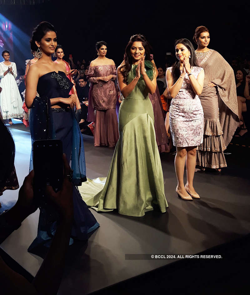 Sneha Adwani: Pune Times Fashion Week 2018 - Day 2