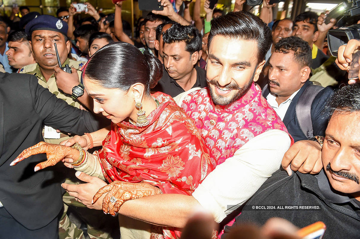 Unseen wedding pictures of Deepika Padukone and Ranveer Singh raising a toast go viral