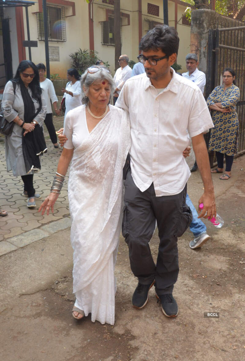 Celebrities pay last respects to ad-filmmaker Alyque Padamsee