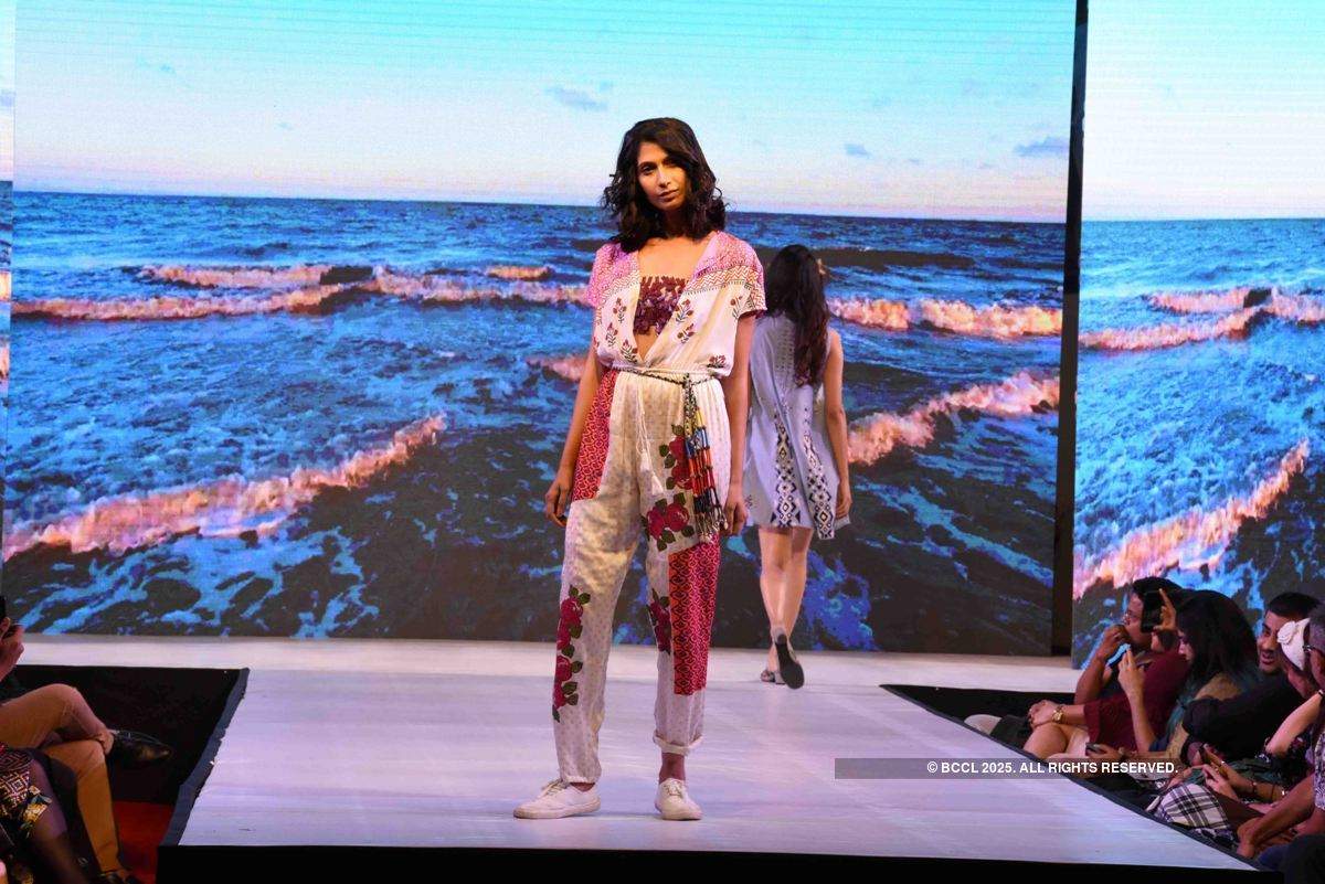 Rina Dhaka: Delhi Times India Showcase Week 2018 - Day 1