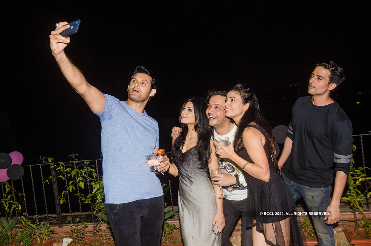 Vindhya Tiwary’s starry birthday party