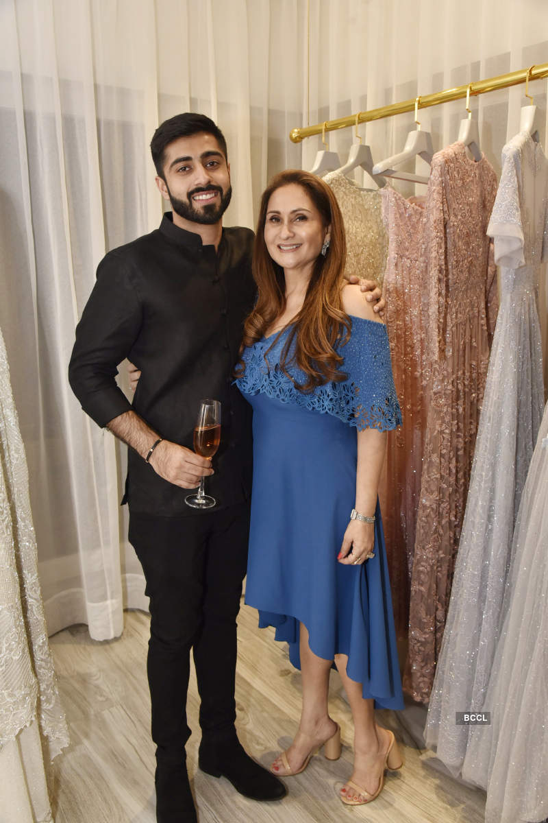 B-Town celebs glam-up the launch of Kresha Bajaj's store