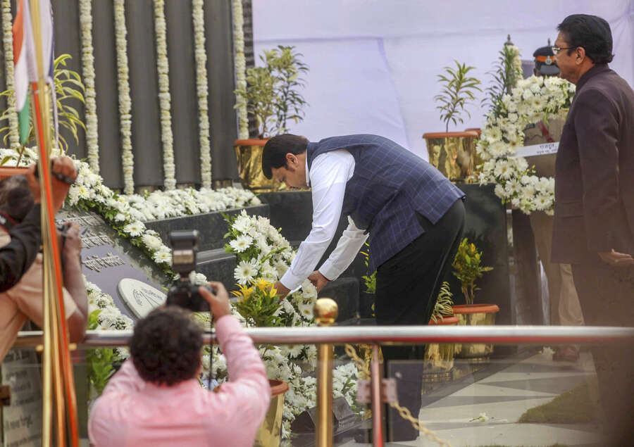 Nation marks 10th anniversary of 26/11 Mumbai attack