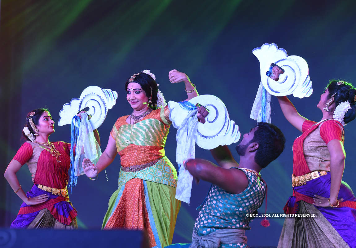 Rajinikanth and Dhanush attend a concert organised by Latha Rajinikanth