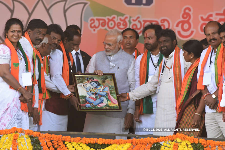 PM Modi campaigns in Telangana