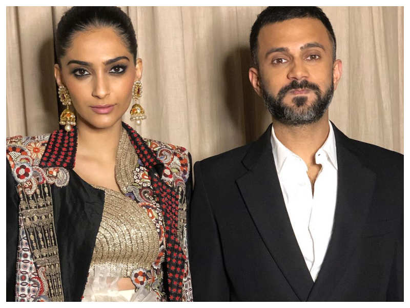 This picture of Sonam K Ahuja and Anand Ahuja proves that they are a ...