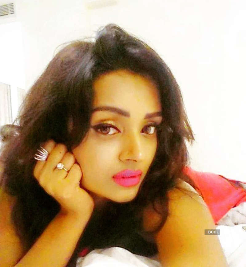 Parul Chauhan ties the knot with Chirag Thakkar