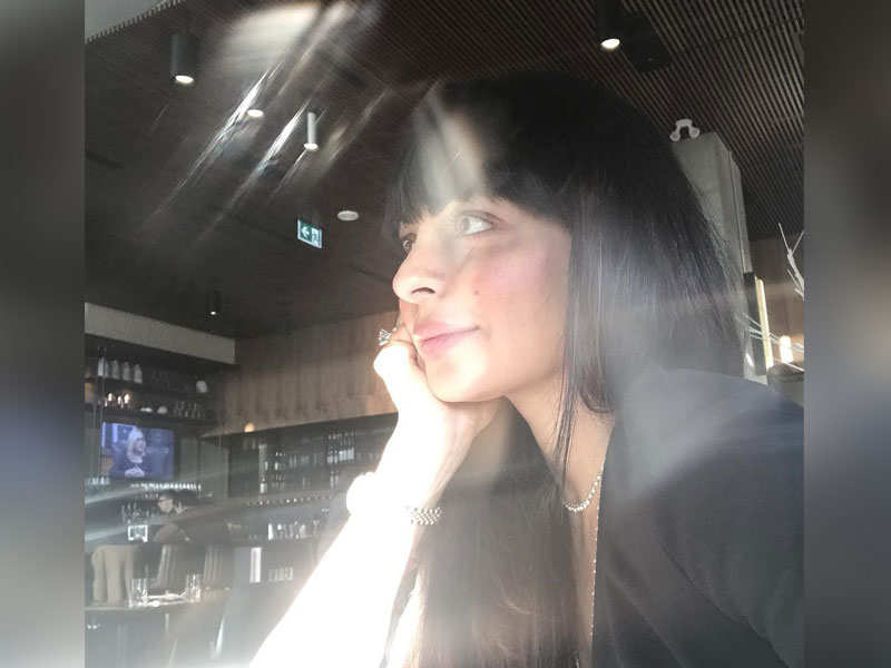 Neeru Bajwa looks ethereal in her latest sun-kissed picture