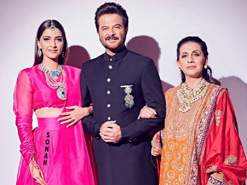 Anil Kapoor looks dashing as he strikes a pose with wife Sunita Kapoor and daughter Sonam Kapoor Ahuja
