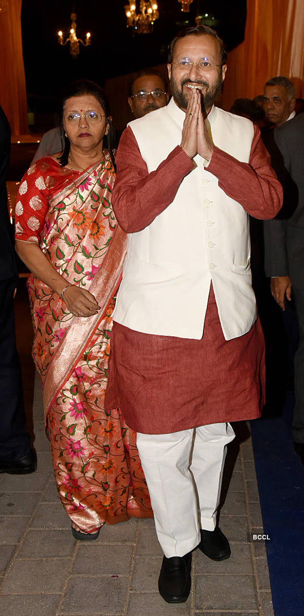 Party pictures of Isha Ambani & Priyanka Chopra with BFFs go viral…