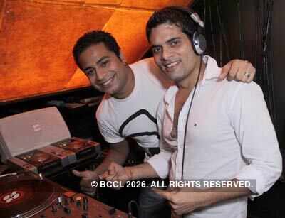 Smoke House Grill party