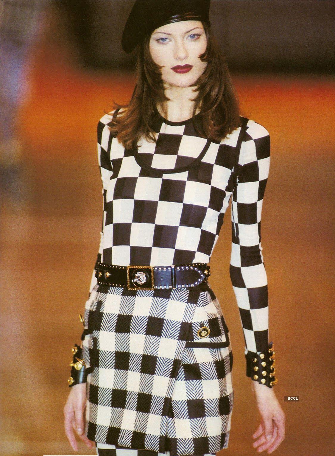 90s supermodel Shalom Harlow is back on the runway