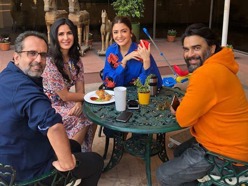 Aanand L Rai Indulges In His Favourite Snack With Zero Stars Anushka Sharma Katrina Kaif R aanand l rai indulges in his favourite