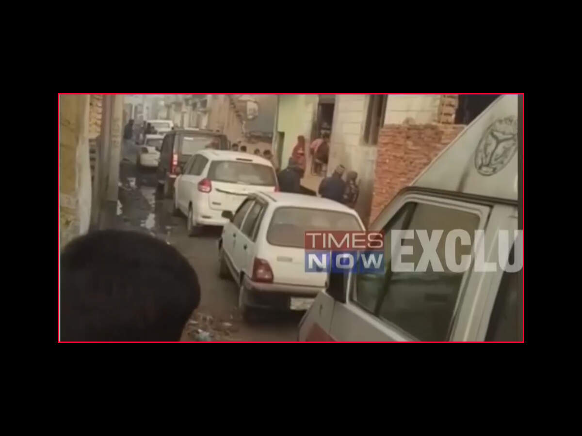 NIA raids homes of 2 suspects in Amroha