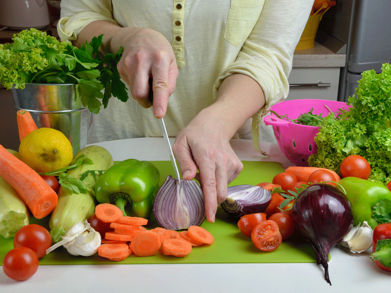 These tips will help you preserve the nutrients of food while cooking | The  Times of India