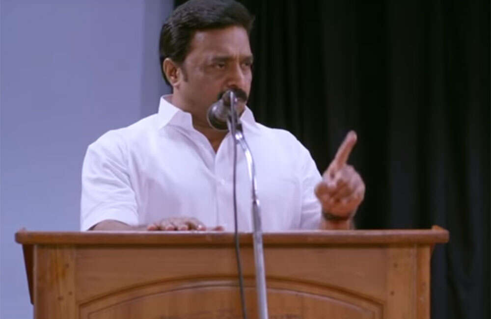 Ningal-Camera-Nireekshanathilaanu4