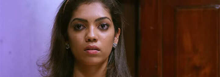 Ningal-Camera-Nireekshanathilaanu---B