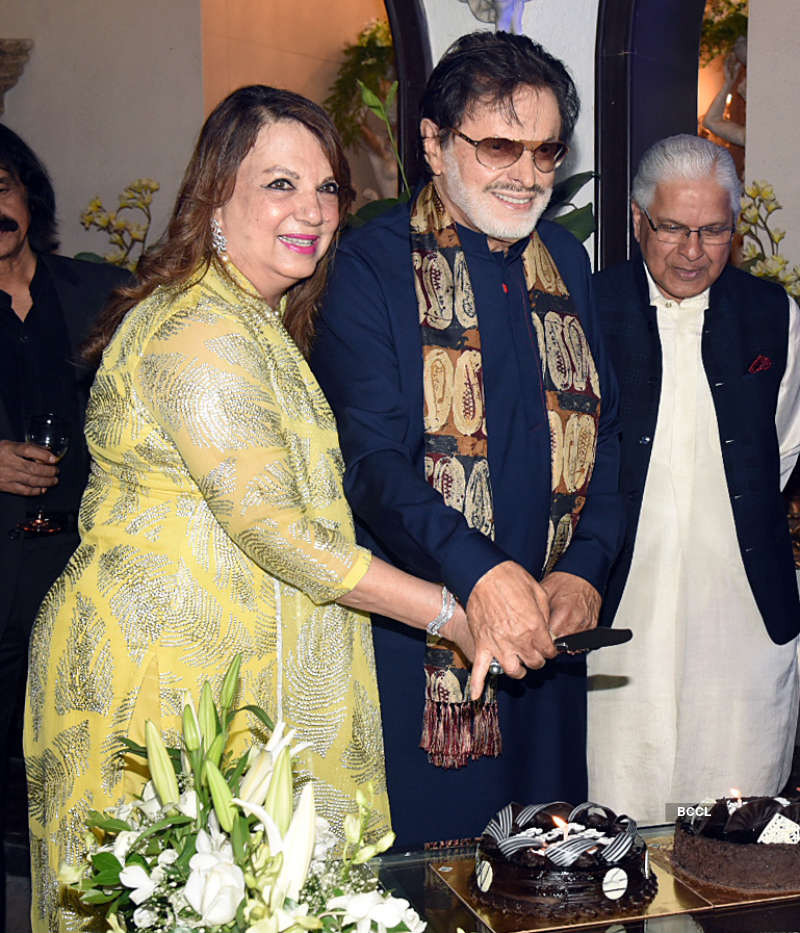 Celebs attend Sanjay Khan's birthday party