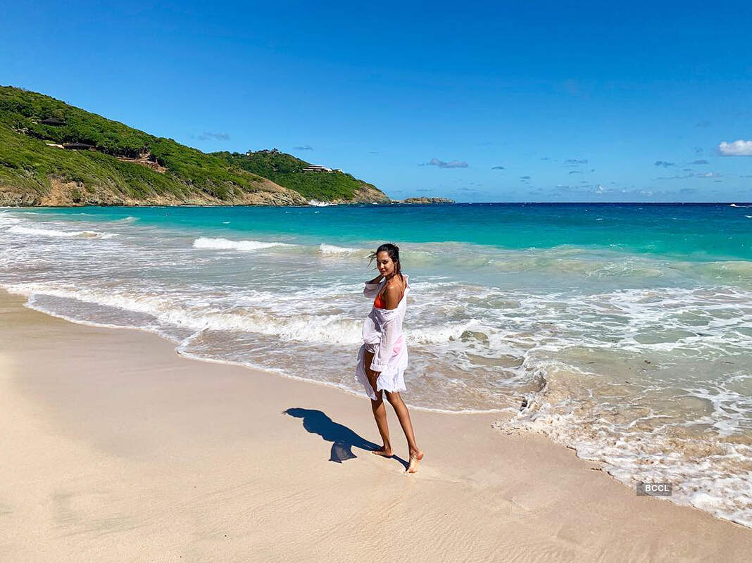 Lisa Haydon&rsquo;s pictures