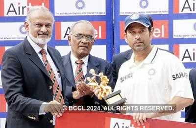 Sachin receives 'Man of the Match' Award